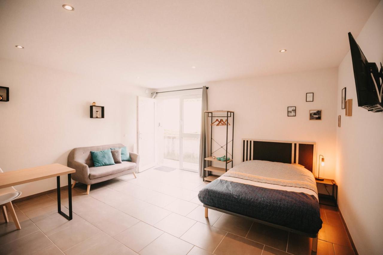 Franc-Bisontin - Unique ! 4 Logements Disponibles 브장송 외부 사진